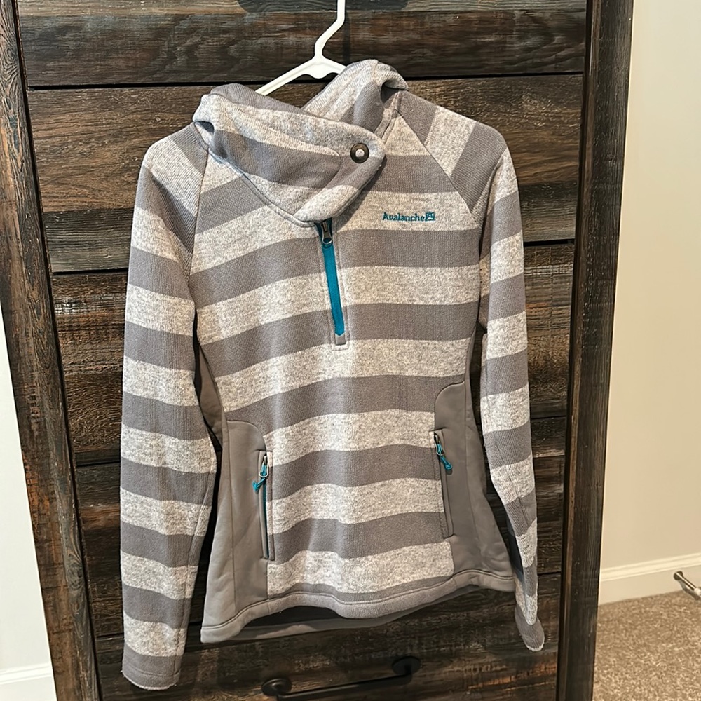 Avalanche hiking wear